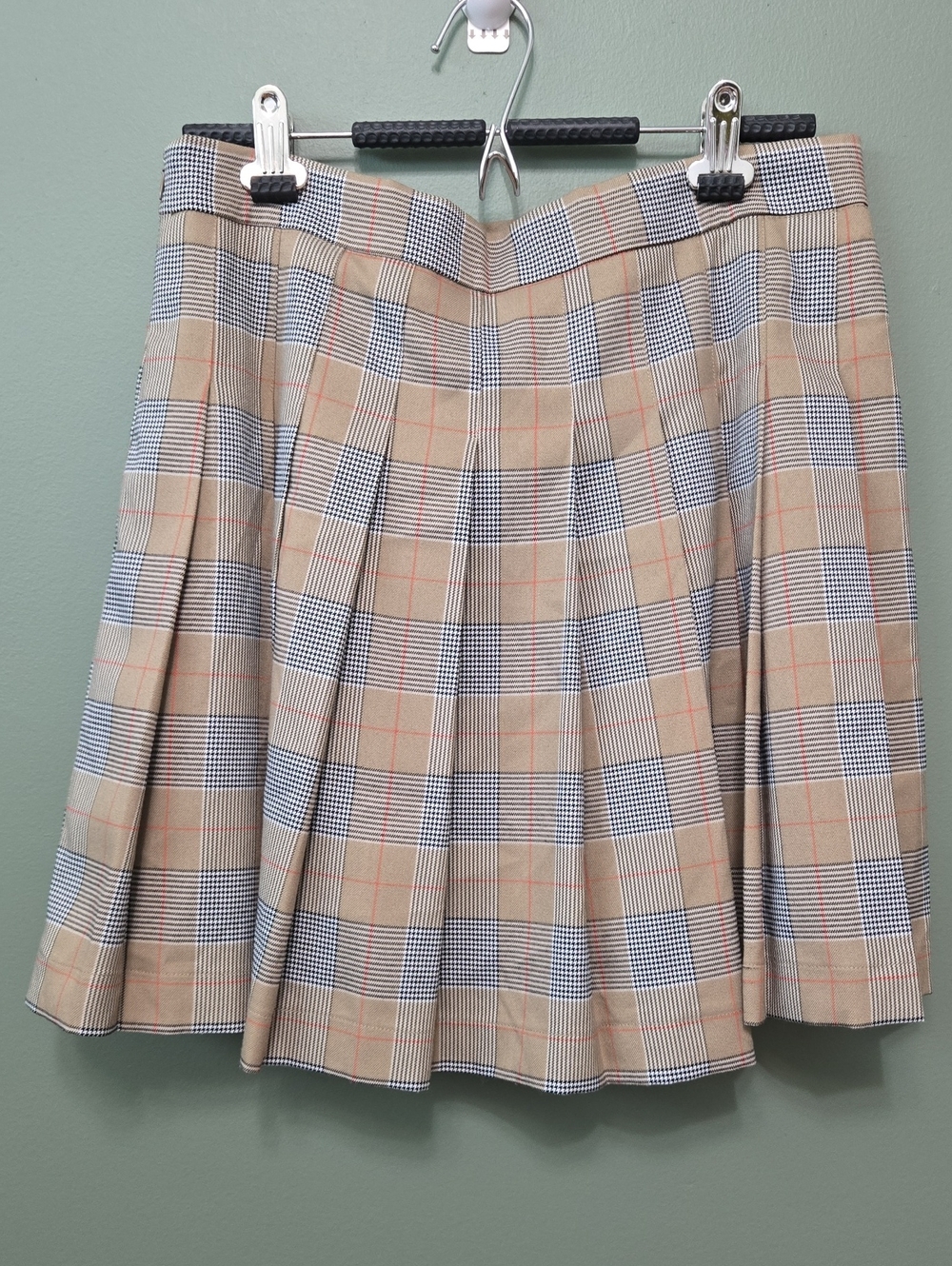 Bagatelle Beige Plaid Pleated Skirt with Subtle Red Accents Sz L